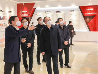 2023年1月，浙江省委常委、組織部長(zhǎng)王成來(lái)紅獅集團(tuán)調(diào)研企業(yè)黨建、“未來(lái)工廠”、人才建設(shè)等工作